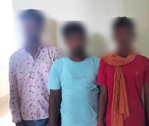 गैस सिलेंडर चोरी गिरोह का पर्दाफाश, पांच सिलेंडर के साथ तीन आरोपी गिरफ्तार